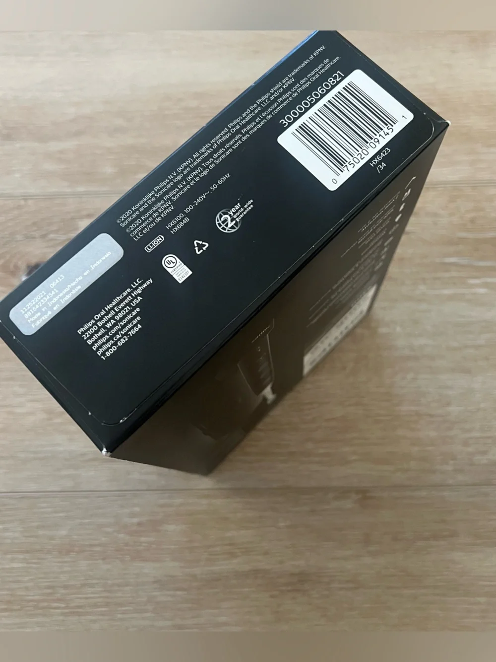 NWT Philips Sonicare 5300 Proactive Clean Electric Toothbrush Set